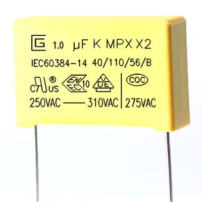 Kondensator bezpieczeństwa 105K X2 1.0Uf o doskonałych właściwościach zmniejszających palność P22.5MM