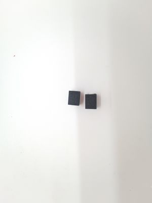 SMD Metal Oxide Varistor Tin Plated Termination For Surface Mount Devices Certyfikowany CE/TUV/UL