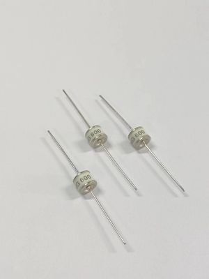 2 Rozładowanie gazu elektrodowego S 5 0 - 230X SMDT Lampa rurkowa niskiej pojemności Ochrona osiowa dla zastosowań napięciowych